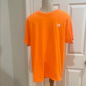 Hanes bright Orange short sleeve T-Shirt 50% polyester 50% cotton adult size L